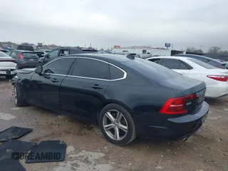 2018 Volvo S90 Momentum with VIN LVY982AK7JP025569, listed as a IAAI auction lot 41684964 with 102,815 mi miles. Bid and sale history available at carsss.com. Image 3.