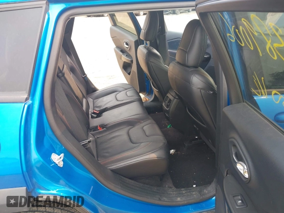2019 Jeep Cherokee Trailhawk Elite with VIN 1C4PJMBN9KD258508, listed as a IAAI auction lot 42389006 with 106,480 mi miles and . Bid and sale history available at DreamBid. Image 8.