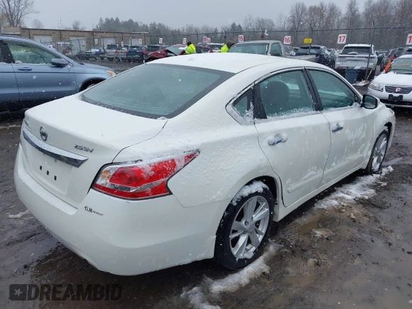 2015 Nissan Altima SV z VIN 1N4AL3AP0FC212970, wystawiony jako IAAI lot #42045260 z przebiegiem 110 433 mil mil oraz . Historia ofert i sprzedaży dostępna na DreamBid. Obrazek 4.