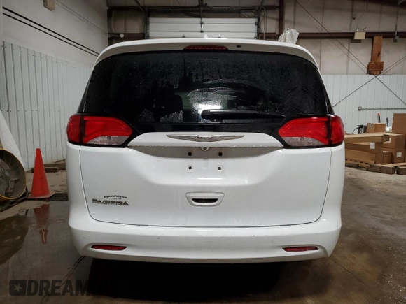 2017 Chrysler Pacifica Touring with VIN 2C4RC1DG5HR610456, listed as a Copart auction lot 53793975 with 132,935 mi miles and Salvage Title. Bid and sale history available at DreamBid. Image 6.