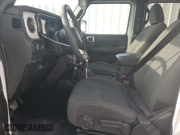 2024 Jeep Wrangler Sahara with VIN 1C4RJXP67RW232094, listed as a Copart auction lot 54521285 with 17,795 mi miles and Clean Title. Bid and sale history available at DreamBid. Image 7.