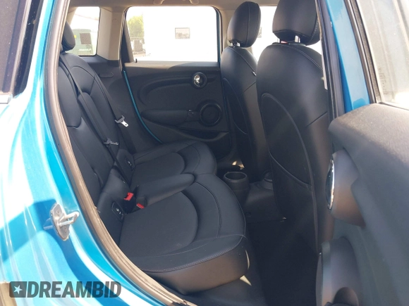2015 MINI Hardtop 4 Door with VIN WMWXS5C56FT831505, listed as a IAAI auction lot 42155398 with 95,693 mi miles and . Bid and sale history available at DreamBid. Image 8.