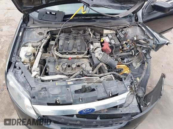 2010 Ford Fusion SE with VIN 3FAHP0HG5AR384834, listed as a IAAI auction lot 41533295 with 124,356 mi miles. Bid and sale history available at carsss.com. Image 10.