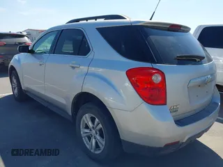 2012 Chevrolet Equinox 1LT z VIN 2GNALDEK3C1131436, wystawiony jako IAAI lot #42061803 z przebiegiem 248 675 mil mil oraz . Historia ofert i sprzedaży dostępna na DreamBid. Obrazek 3.
