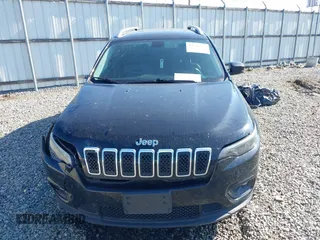 2019 Jeep Cherokee Latitude Plus with VIN 1C4PJMLBXKD229927, listed as a IAAI auction lot 42238552 with 90,984 mi miles and . Bid and sale history available at DreamBid. Image 12.
