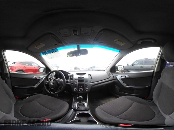 2013 Kia Forte SX с VIN KNAFW5A36D5658880, выставлен на аукционе IAAI как лот 42432259 с пробегом 176 721 миль миль и . История ставок и продаж доступна на DreamBid. Изображение 19.