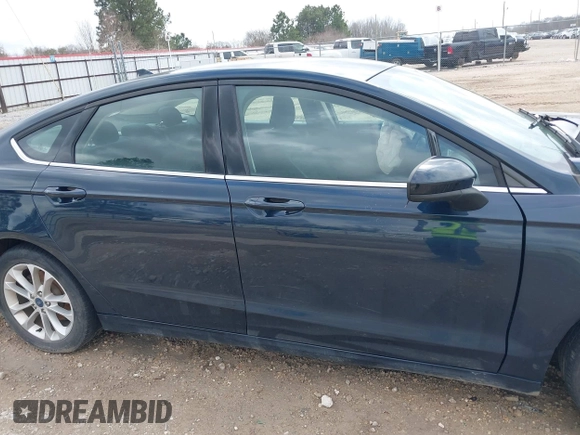 2020 Ford Fusion SE with VIN 3FA6P0HD5LR184732, listed as a IAAI auction lot 41555047 with 98,512 mi miles and . Bid and sale history available at DreamBid. Image 13.