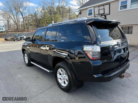 2016 Toyota 4Runner Limited with VIN JTEBU5JR8G5301549, listed as a Copart auction lot 51164255 with 335,447 mi miles and Clean Title. Bid and sale history available at carsss.com. Image 3.