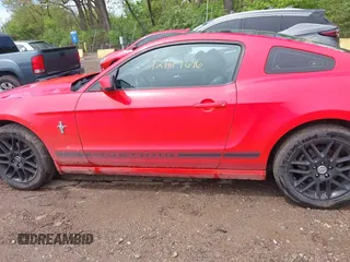 2013 Ford Mustang V6 with VIN 1ZVBP8AM7D5244237, listed as a IAAI auction lot 42147696 with 121,292 mi miles and . Bid and sale history available at DreamBid. Image 14.