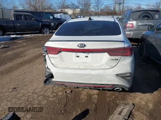 2021 Kia Forte GT-Line with VIN 3KPF34AD6ME305283, listed as a IAAI auction lot 41434409 with 50,041 mi miles. Bid and sale history available at carsss.com. Image 17.