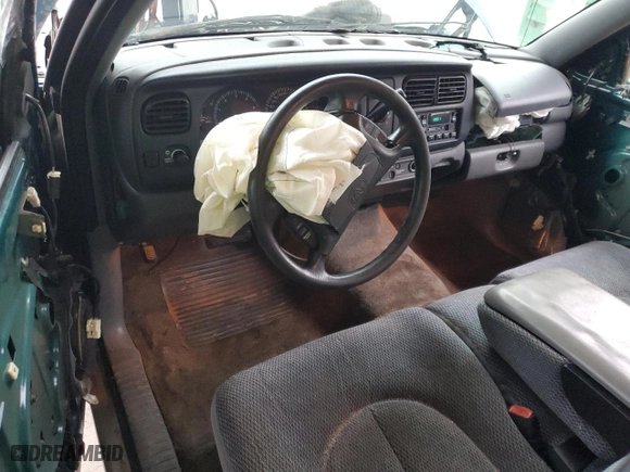 1998 Dodge Dakota SLT with VIN 1B7GL22Y9WS688713, listed as a Copart auction lot 44952955 with 106,102 mi miles and Salvage Title. Bid and sale history available at carsss.com. Image 8.