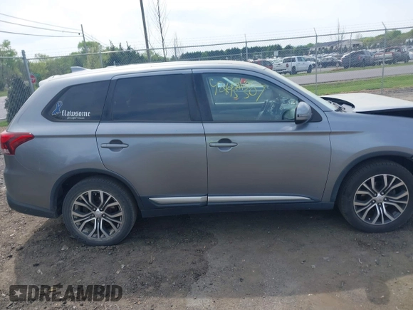 2018 Mitsubishi Outlander SE с VIN JA4AD3A36JZ043199, выставлен на аукционе IAAI как лот 42115307 с пробегом 107 835 миль миль и . История ставок и продаж доступна на DreamBid. Изображение 13.