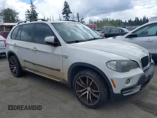 2008 BMW X5 3.0si with VIN 5UXFE43508L027587, listed as a IAAI auction lot 42054376 with 142,838 mi miles. Bid and sale history available at carsss.com. Image 1.