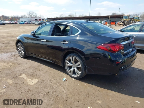 2015 Infiniti Q70 with VIN JN1BY1ARXFM562402, listed as a IAAI auction lot 41910400 with 131,469 mi miles and . Bid and sale history available at DreamBid. Image 3.