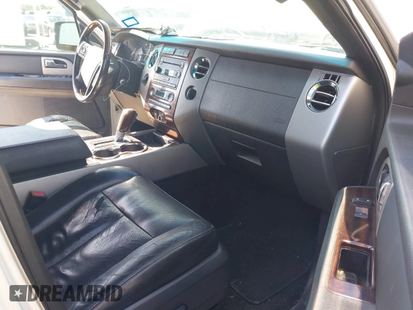 2008 Ford Expedition EL Limited with VIN 1FMFK19538LA60899, listed as a IAAI auction lot 41919759 with 238,296 mi miles. Bid and sale history available at carsss.com. Image 5.