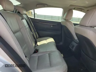 2015 Lexus ES 330 с VIN JTHBK1GG9F2160949, выставлен на аукционе Copart как лот 60164425 с пробегом 179 096 миль миль и Списание • Salvage title. История ставок и продаж доступна на DreamBid. Изображение 10.