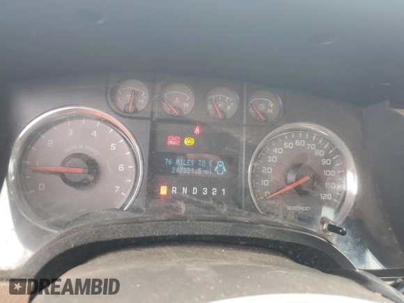 2009 Ford F-150 XL z VIN 1FTPW14V59KC72750, wystawiony jako Copart lot #54487105 z przebiegiem 242 321 mil mil oraz Szkoda całkowita • Salvage title. Historia ofert i sprzedaży dostępna na DreamBid. Obrazek 9.