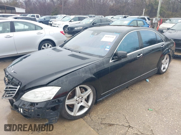 2011 Mercedes-Benz S-Class S 550 with VIN WDDNG7BB1BA375438, listed as a IAAI auction lot 41605141 with 110,972 mi miles. Bid and sale history available at carsss.com. Image 20.