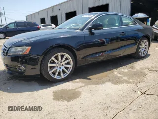 2011 Audi A5 Premium Plus z VIN WAULFAFR7BA084965, wystawiony jako Copart lot #52762995 z przebiegiem 125 087 mil mil oraz Nie do naprawy • Non repairable. Historia ofert i sprzedaży dostępna na DreamBid. Obrazek 1.