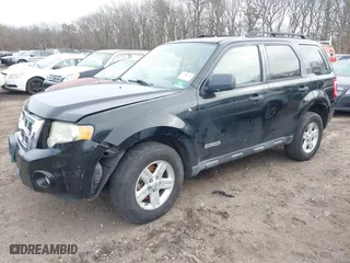 2008 Ford Escape Hybrid with VIN 1FMCU59H08KA59214, listed as a IAAI auction lot 41628625 with 999,999 mi miles. Bid and sale history available at carsss.com. Image 2.