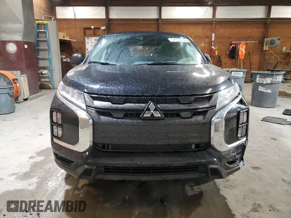 2023 Mitsubishi Outlander ES z VIN JA4ARUAU4PU013625, wystawiony jako Copart lot #52600135 z przebiegiem 33 660 mil mil oraz Szkoda całkowita • Salvage title. Historia ofert i sprzedaży dostępna na DreamBid. Obrazek 5.