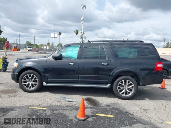 2015 Ford Expedition EL XLT with VIN 1FMJK1HT8FEF33837, listed as a IAAI auction lot 41703229 with 138,285 mi miles. Bid and sale history available at carsss.com. Image 14.