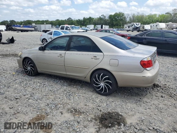 2005 Toyota Camry STD z VIN 4T1BE32K85U098314, wystawiony jako Copart lot #51684685 z przebiegiem 232 792 mil mil oraz Szkoda całkowita • Salvage title. Historia ofert i sprzedaży dostępna na DreamBid. Obrazek 2.
