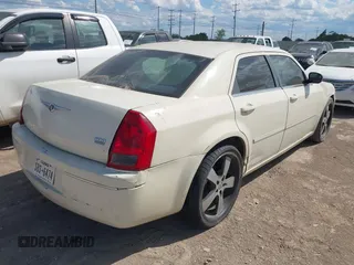 2007 Chrysler 300 Touring with VIN 2C3KA53GX7H743920, listed as a IAAI auction lot 42242462 with Not Provided miles and . Bid and sale history available at DreamBid. Image 4.