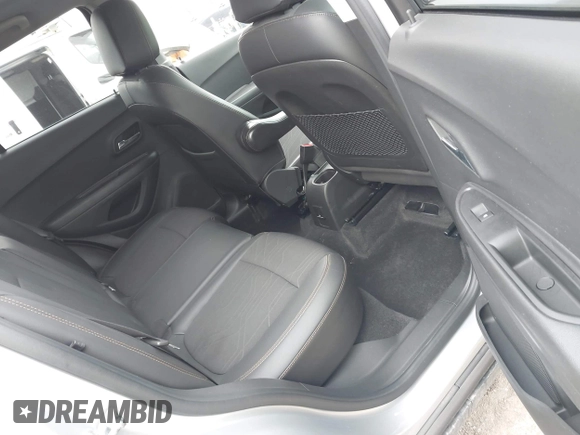 2019 Chevrolet Trax LT with VIN KL7CJPSB3KB781294, listed as a IAAI auction lot 41936296 with 18,024 mi miles. Bid and sale history available at carsss.com. Image 8.