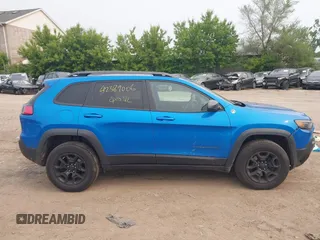 2019 Jeep Cherokee Trailhawk Elite with VIN 1C4PJMBN9KD258508, listed as a IAAI auction lot 42389006 with 106,480 mi miles and . Bid and sale history available at DreamBid. Image 13.