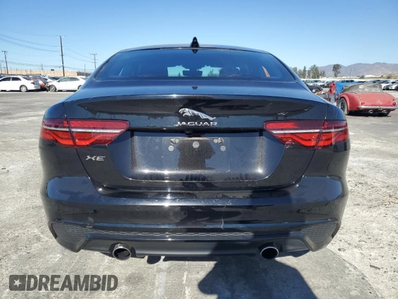 2020 Jaguar XE R-Dynamic S z VIN SAJAT4GX5LCP66123, wystawiony jako Copart lot #79712574 z przebiegiem 10 274 mil mil oraz Szkody całkowita. Historia ofert i sprzedaży dostępna na DreamBid. Obrazek 6.