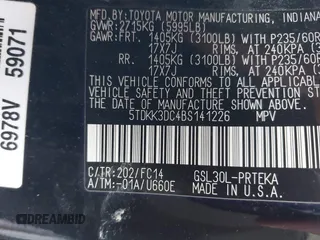 2011 Toyota Sienna LE AAS with VIN 5TDKK3DC4BS141226, listed as a IAAI auction lot 41786997 with 206,100 mi miles. Bid and sale history available at carsss.com. Image 9.
