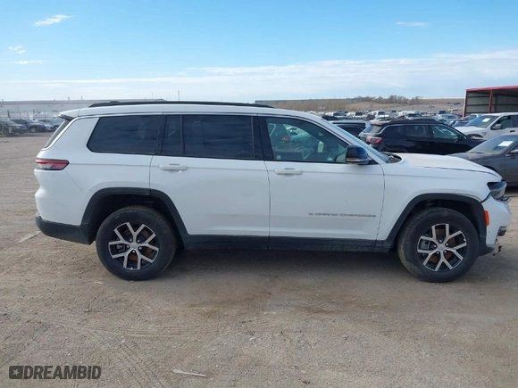 2024 Jeep Grand Cherokee L Limited with VIN 1C4RJKBG9R8542531, listed as a IAAI auction lot 41851500 with 25,100 mi miles. Bid and sale history available at carsss.com. Image 14.