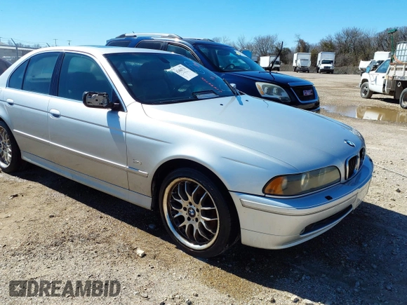 2001 BMW 5 Series 540iA with VIN WBADN63401GM71687, listed as a IAAI auction lot 41484756 with 1 mi miles. Bid and sale history available at carsss.com. Image 1.