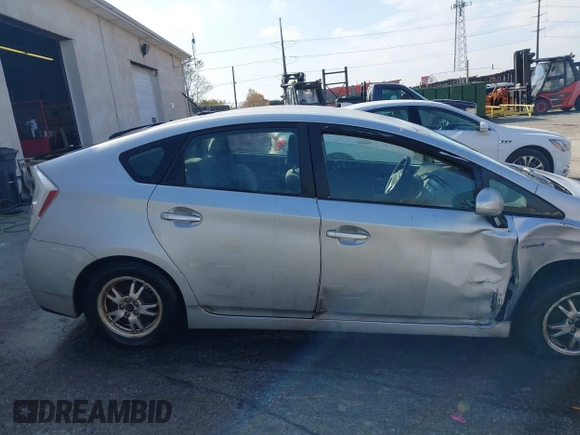 2010 Toyota Prius II with VIN JTDKN3DU9A0106697, listed as a IAAI auction lot 37938406 with 245,315 mi miles. Bid and sale history available at carsss.com. Image 13.
