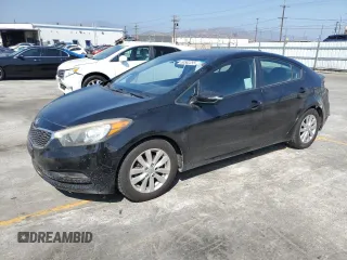2016 Kia Forte LX z VIN KNAFX4A67G5542447, wystawiony jako Copart lot #60562255 z przebiegiem 146 791 mil mil oraz Szkoda całkowita • Salvage title. Historia ofert i sprzedaży dostępna na DreamBid. Obrazek 1.