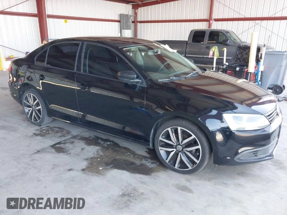 2014 Volkswagen Jetta S z VIN 3VW2K7AJ1EM311148, wystawiony jako IAAI lot #40418942 z przebiegiem 192 015 mil mil oraz . Historia ofert i sprzedaży dostępna na DreamBid. Obrazek 1.