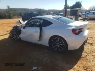 2020 Toyota 86 with VIN JF1ZNAA17L8752117, listed as a Copart auction lot 87920285 with 71,115 mi miles and Salvage Title. Bid and sale history available at carsss.com. Image 2.