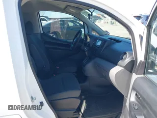 2016 Nissan NV200 S z VIN 3N6CM0KN2GK697987, wystawiony jako IAAI lot #41784747 z przebiegiem Nie podano mil oraz . Historia ofert i sprzedaży dostępna na DreamBid. Obrazek 5.