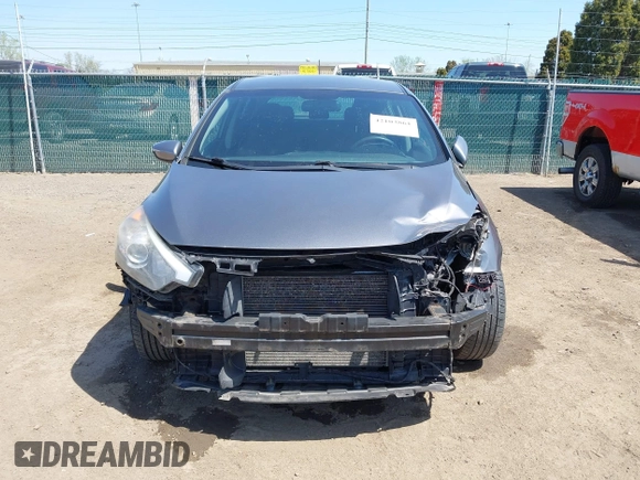 2016 Kia Forte 5-Door LX with VIN KNAFK5A81G5654585, listed as a IAAI auction lot 42103861 with 201,547 mi miles. Bid and sale history available at carsss.com. Image 13.