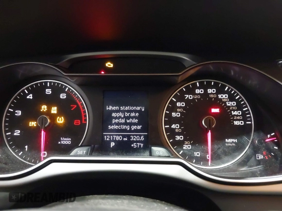 2015 Audi A4 Premium with VIN WAUBFAFL1FN028283, listed as a IAAI auction lot 41439349 with 121,780 mi miles. Bid and sale history available at carsss.com. Image 7.
