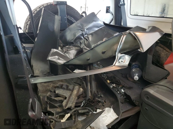 2009 Jeep Wrangler Sahara with VIN 1J4FA54159L772622, listed as a Copart auction lot 55648305 with 141,880 mi miles and Salvage title. Bid and sale history available at DreamBid. Image 10.