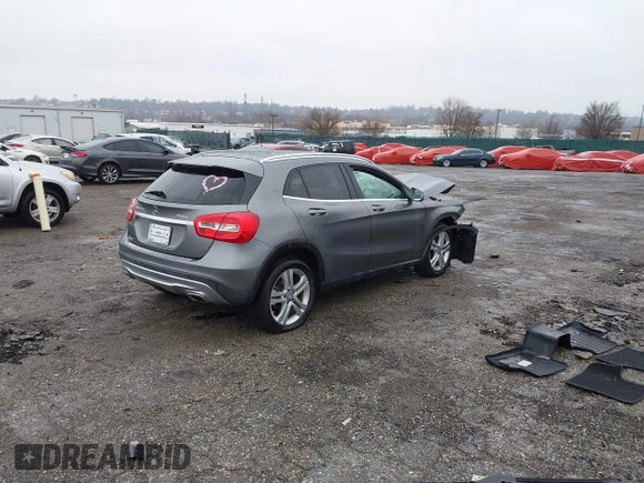 2016 Mercedes-Benz GLA 250 z VIN WDCTG4GB3GJ200747, wystawiony jako IAAI lot #41858135 z przebiegiem 102 810 mil mil oraz . Historia ofert i sprzedaży dostępna na DreamBid. Obrazek 4.