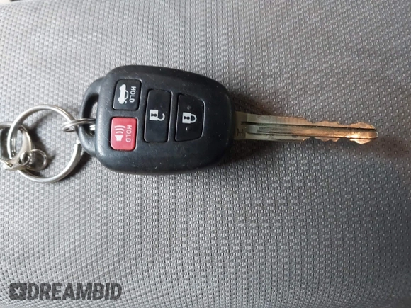 2018 Toyota Corolla L z VIN 5YFBURHE1JP750399, wystawiony jako IAAI lot #42018170 z przebiegiem 83 867 mil mil oraz . Historia ofert i sprzedaży dostępna na DreamBid. Obrazek 11.
