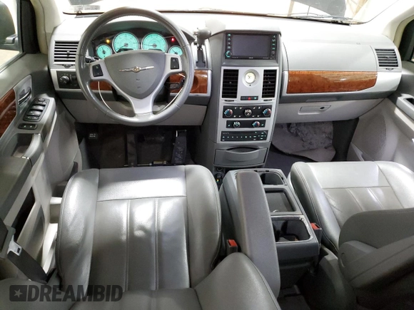 2009 Chrysler Town & Country Touring with VIN 2A8HR54139R512677, listed as a Copart auction lot 55506295 with 147,215 mi miles and Salvage Title. Bid and sale history available at DreamBid. Image 8.