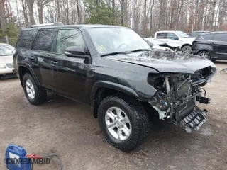 2019 Toyota 4Runner SR5 with VIN JTEBU5JR8K5700020, listed as a IAAI auction lot 41691677 with 70,562 mi miles. Bid and sale history available at carsss.com. Image 1.