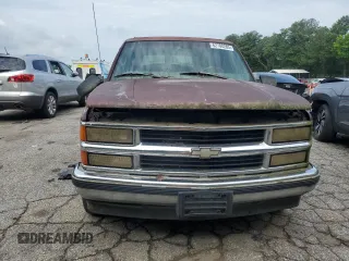 1998 Chevrolet Suburban with VIN 1GNEC16R6WJ357136, listed as a Copart auction lot 62788285 with 3,593,212 mi miles and Clean title. Bid and sale history available at DreamBid. Image 5.