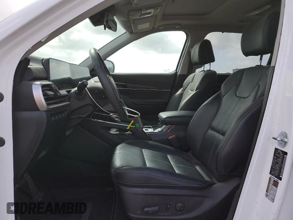 2024 Kia Telluride EX with VIN 5XYP34GC7RG504047, listed as a Copart auction lot 51299345 with 19,721 mi miles and Salvage title. Bid and sale history available at DreamBid. Image 7.