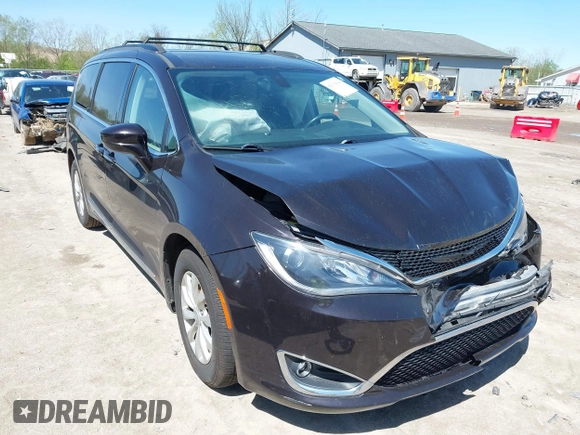 2017 Chrysler Pacifica Touring L with VIN 2C4RC1BG0HR747551, listed as a IAAI auction lot 42139664 with 120,057 mi miles and . Bid and sale history available at DreamBid. Image 1.