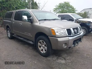 2006 Nissan Titan SE с VIN 1N6AA07BX6N570492, выставлен на аукционе IAAI как лот 42606407 с пробегом 141 985 миль миль и . История ставок и продаж доступна на DreamBid. Изображение 1.